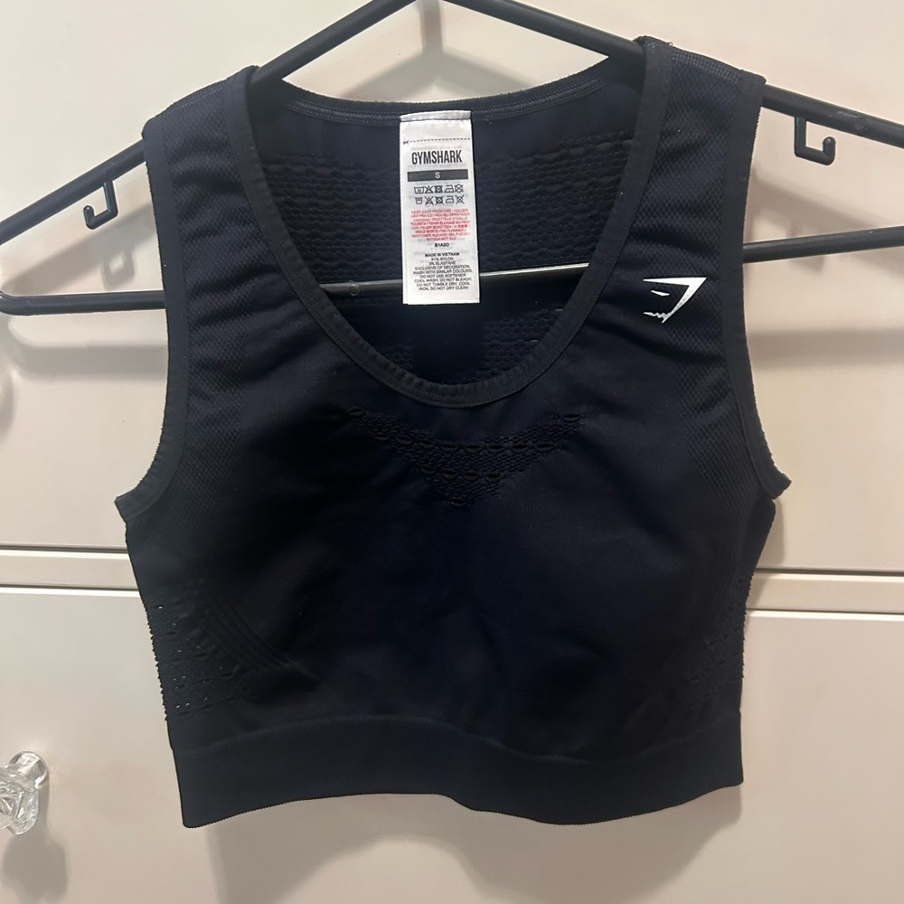 Gymshark Midnight Black Sports Bra Size S. In VERY Good condition no bra inserts